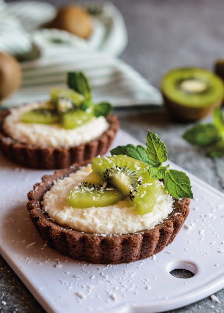 Crostatina alla carruba con crema di cocco crostatina alla carruba