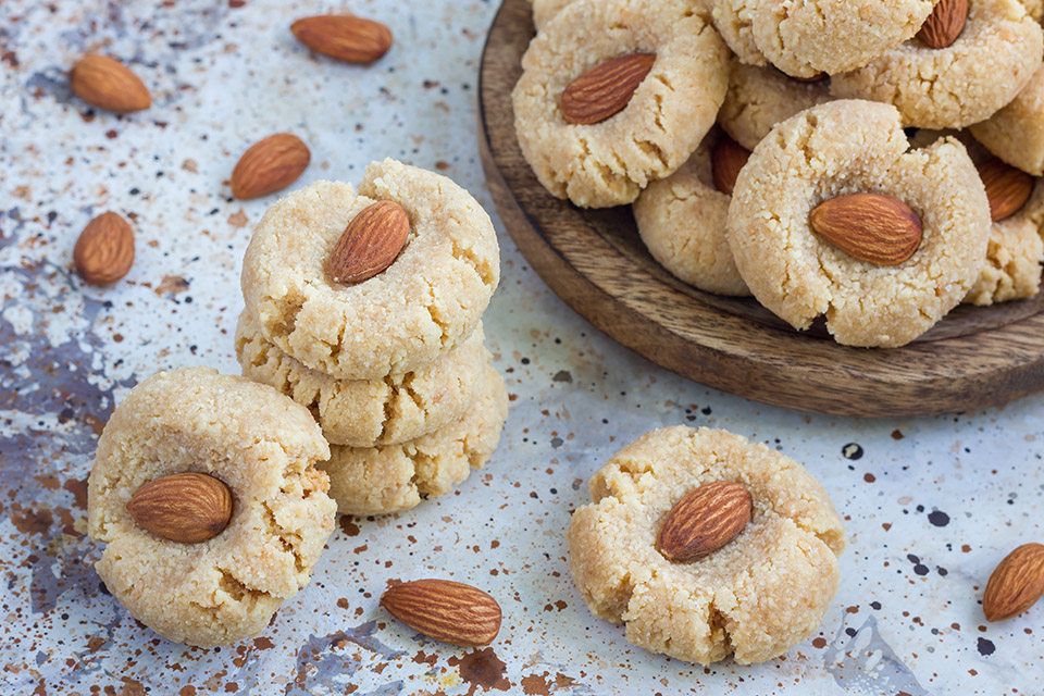 Biscotti ricotta e mandorle