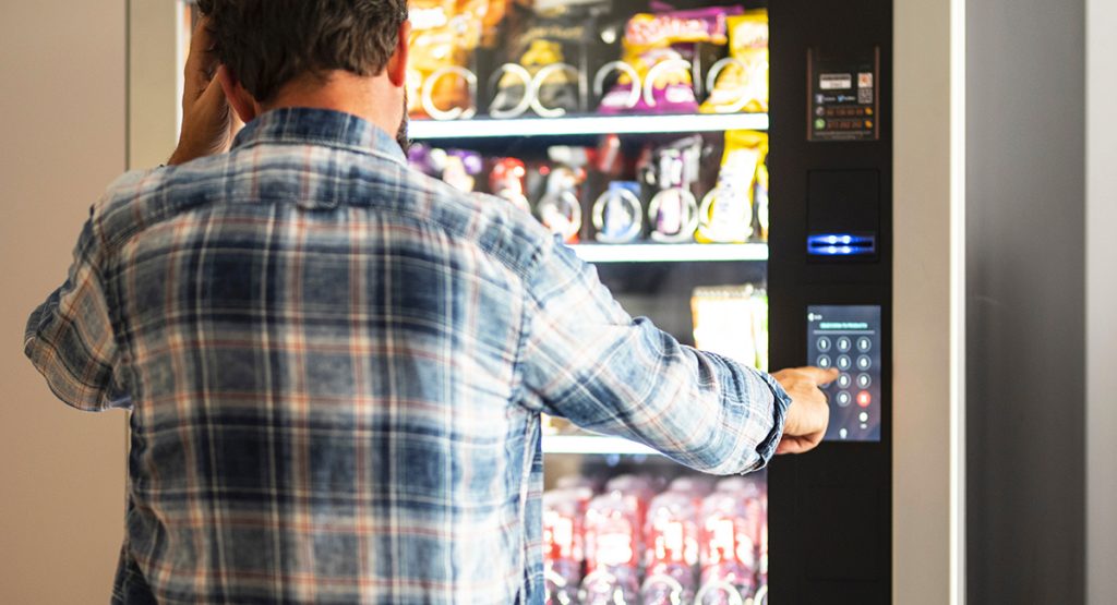 Cosa si trova nei distributori automatici di cibo?