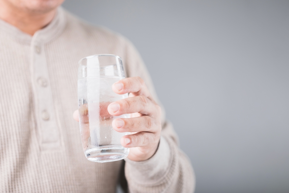 Idratazione e ritmo circadiano: bere al momento giusto per un migliore equilibrio idrico